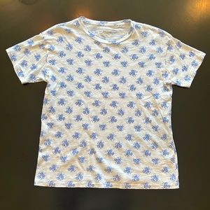 Floral blue and white printed tee, size XS